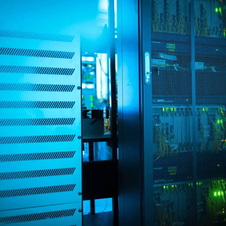 network-servers-data-room-construction